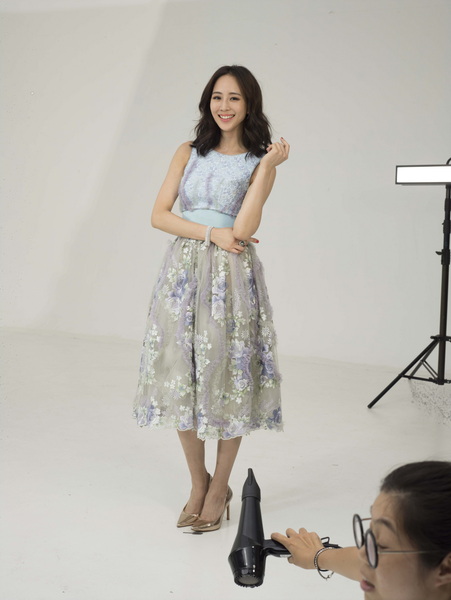 Girls 248485.jpg
